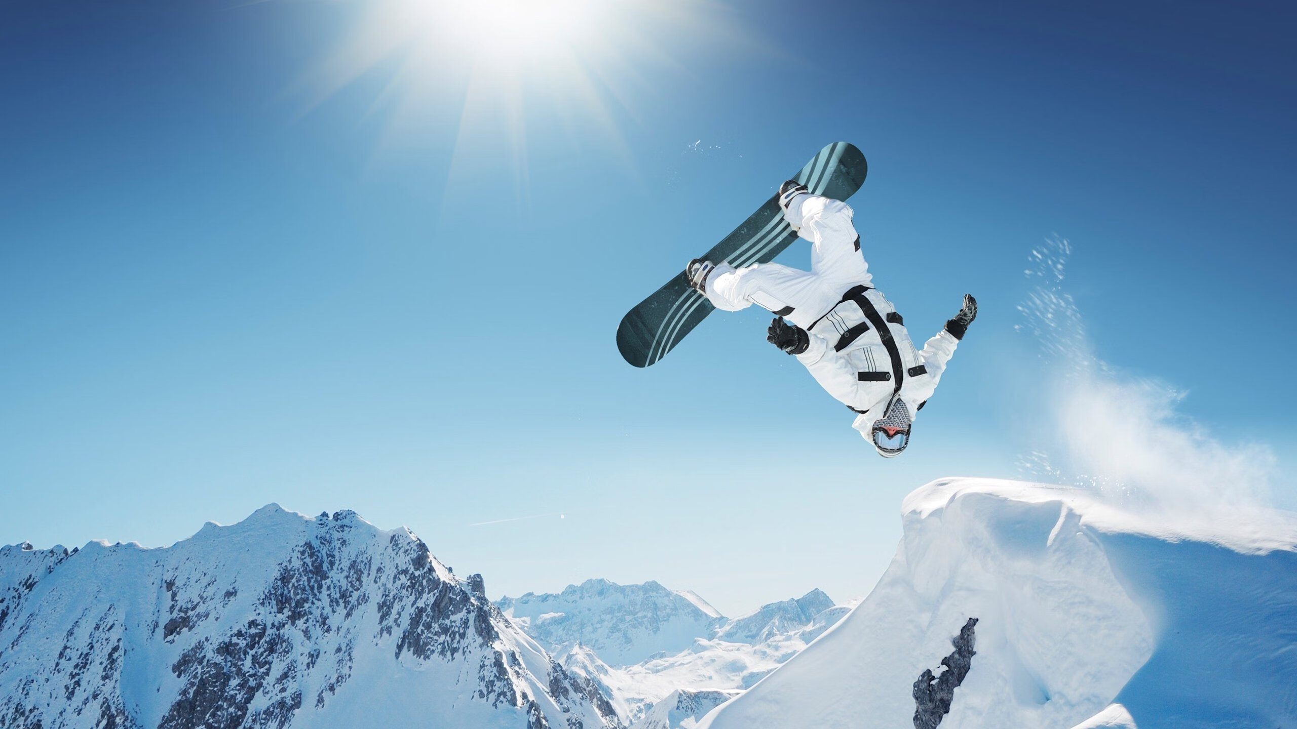 开云kaiyun-球员风采！一线队球员受访，谈论备战心态和目标，足球队一线队